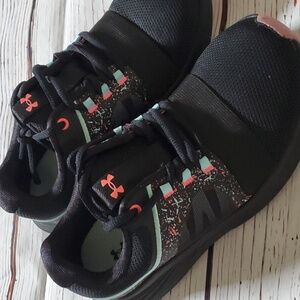 🆕️ UNDER ARMOUR WOMENS CHARGED BREATHE BLACK/MULTICOLOR